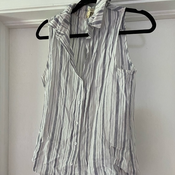 Cloth and stone tank - Picture 1 of 1